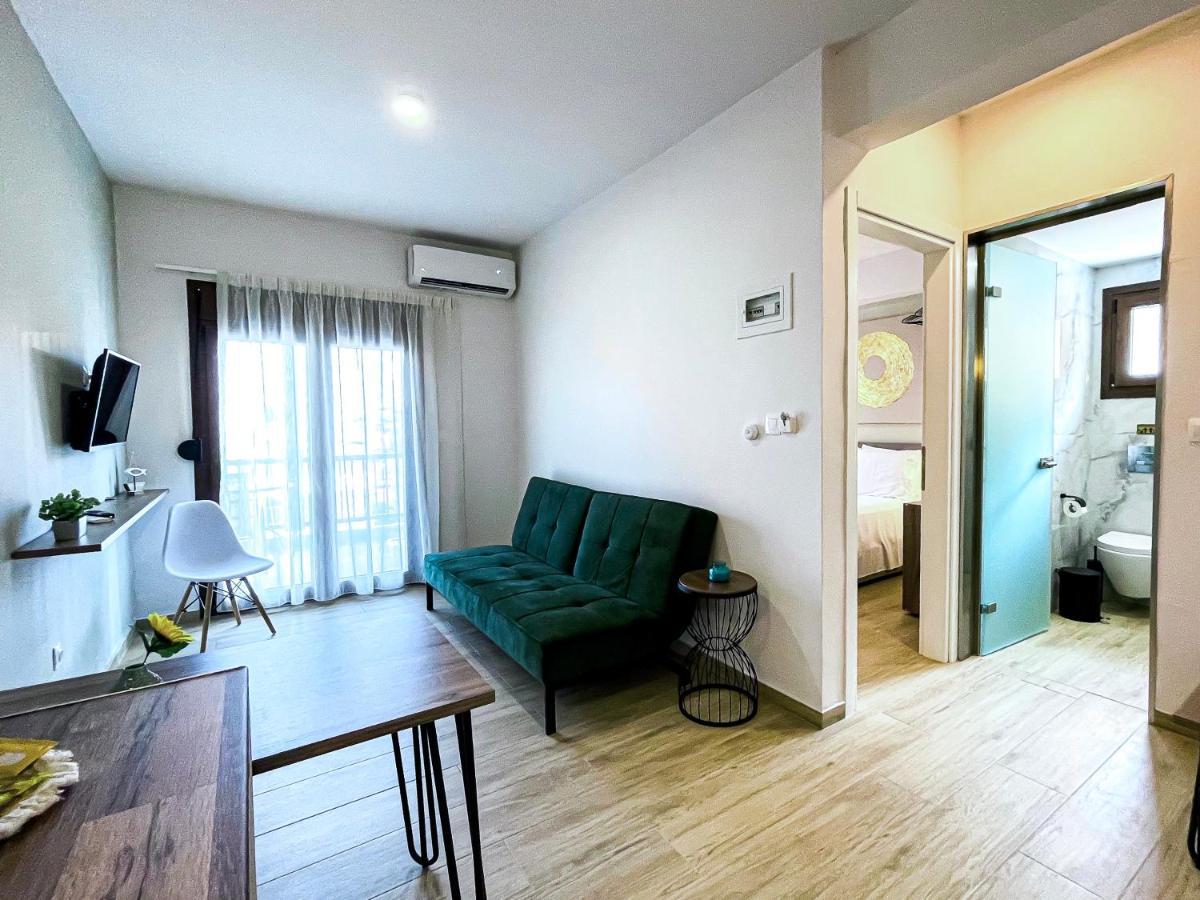 Athonite All Seasons Luxury Suites Ierissós Eksteriør bilde
