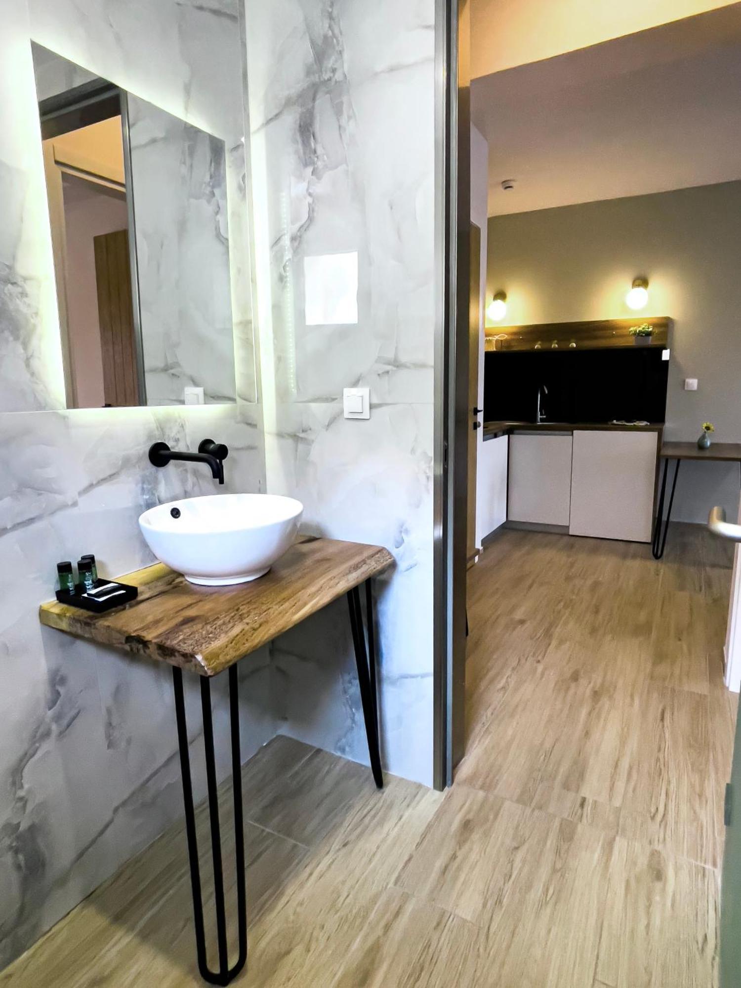 Athonite All Seasons Luxury Suites Ierissós Eksteriør bilde